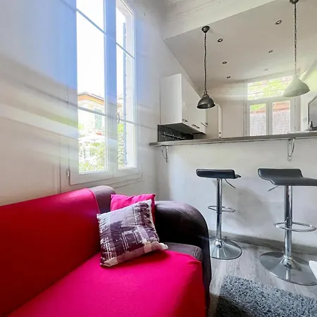 Proche Promenade Des Et De La *